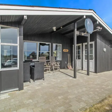 Holiday home Vika - 600m From The Sea In Western Jutland By Interhome