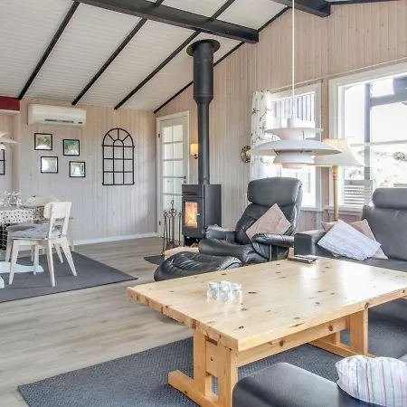 Holiday home Vika - 600m From The Sea In Western Jutland By Interhome *