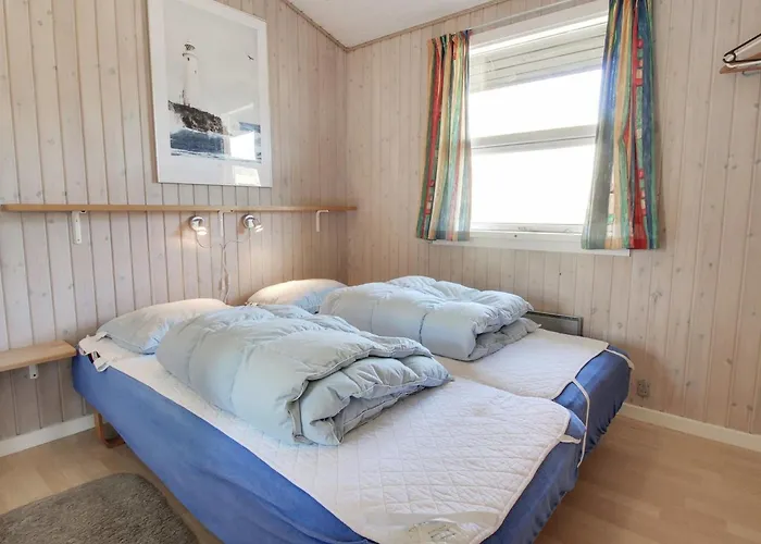 Holiday home Vika - 600m From The Sea By Interhome Fano