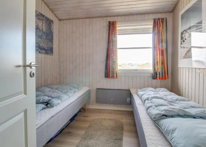 Holiday home Vika - 600m From The Sea By Interhome Fano