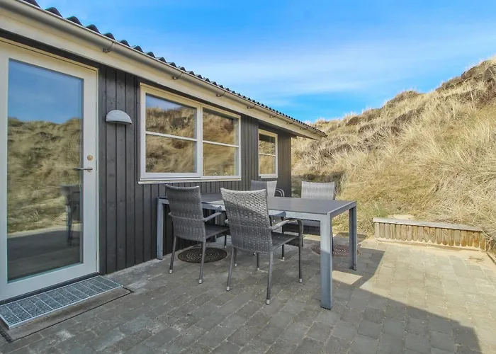 Holiday home Vika - 600m From The Sea By Interhome *