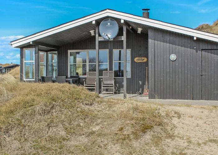 Vika - 600m From The Sea By Interhome Fano